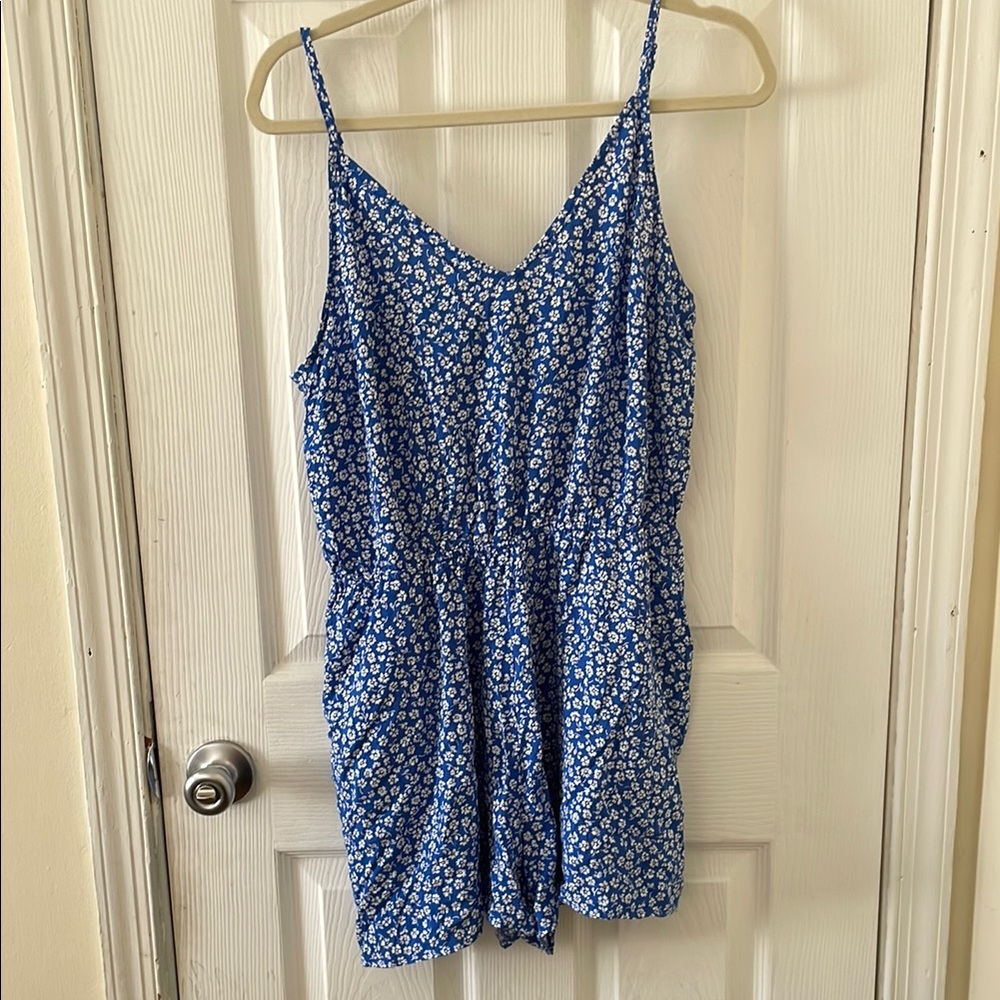 H&M Blue and White Floral Jumpsuit with Spaghetti Straps